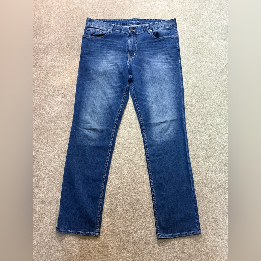 Calvin Klein Jeans Slim Straight Fit in Deep Blue
